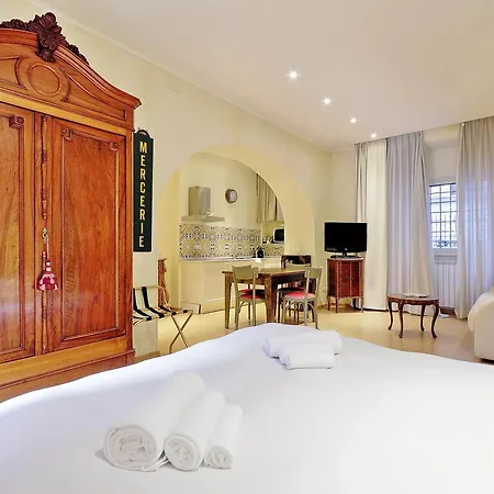 Apartment Conservatorio | Romeloft Rome